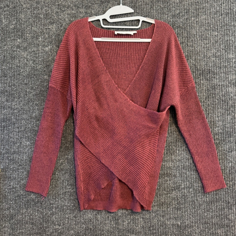 ASTR The Label Wrap Sweater Womens M Burgundy Excellent Surplice Ribbed V-Neck